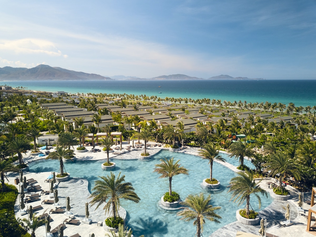 Save up to 25% of your stay
Now is the time to plan your beach getaway at Mövenpick Resort Cam Ranh with our saver rate including breakfast.